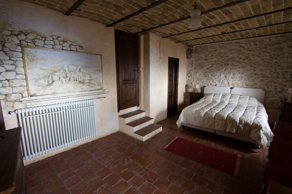 Classic Double Or Twin Room, Mountain View photo 2