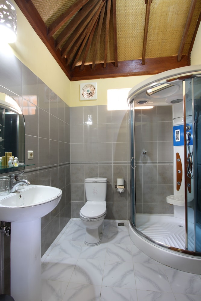 Studio Suite - Photo 12