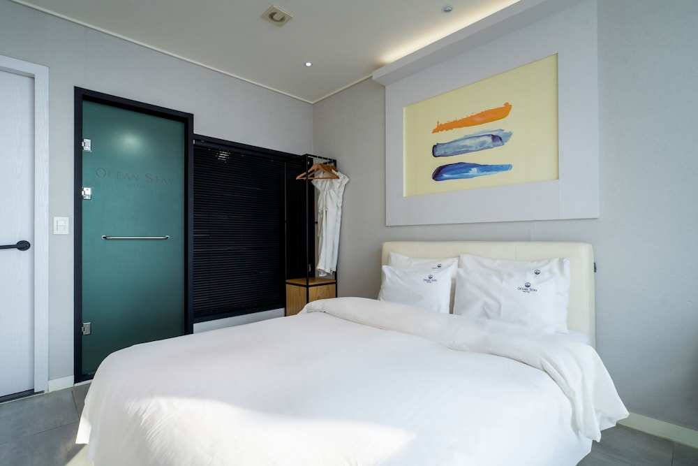 Deluxe Room, Sea View - Photo 2