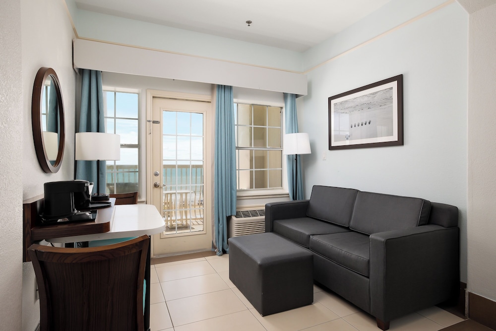 Two Queen Ocean View