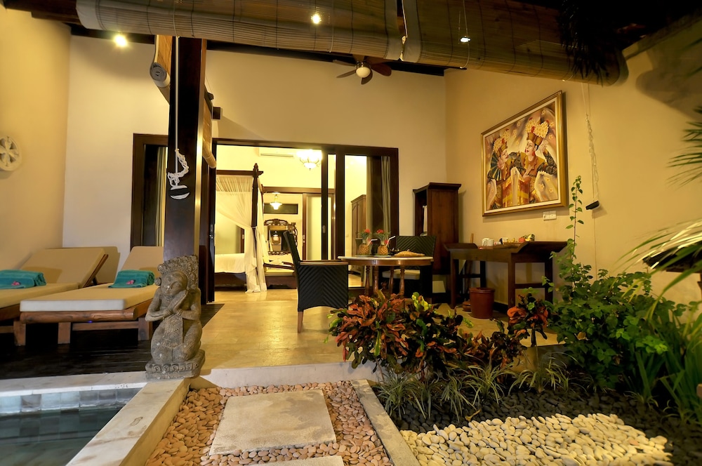 Jacuzzi Villa - Photo 6