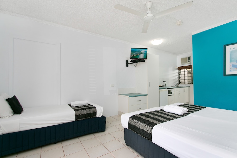 Superior Twin or Triple Room