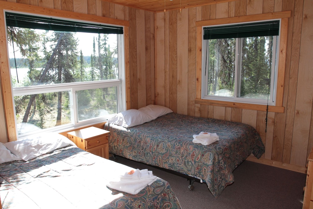 Deluxe Cabin, 4 Bedrooms, Lake View (Cabin 8) photo 1