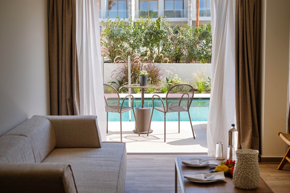 Junior Suite, Private Pool (Double) photo 3