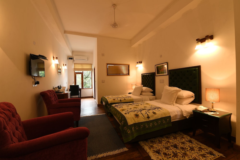Deluxe Room - Photo 9