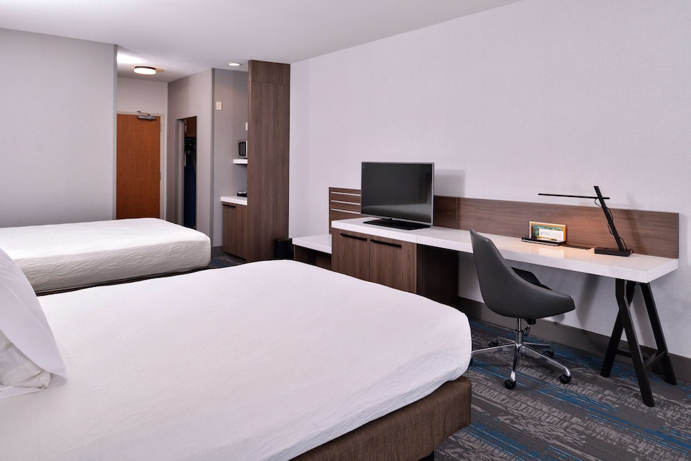 Room, 2 Queen Beds, Accessible - Photo 5
