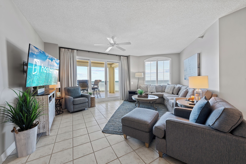 Signature Condo, 2 Bedrooms, Balcony, Beach View photo 1
