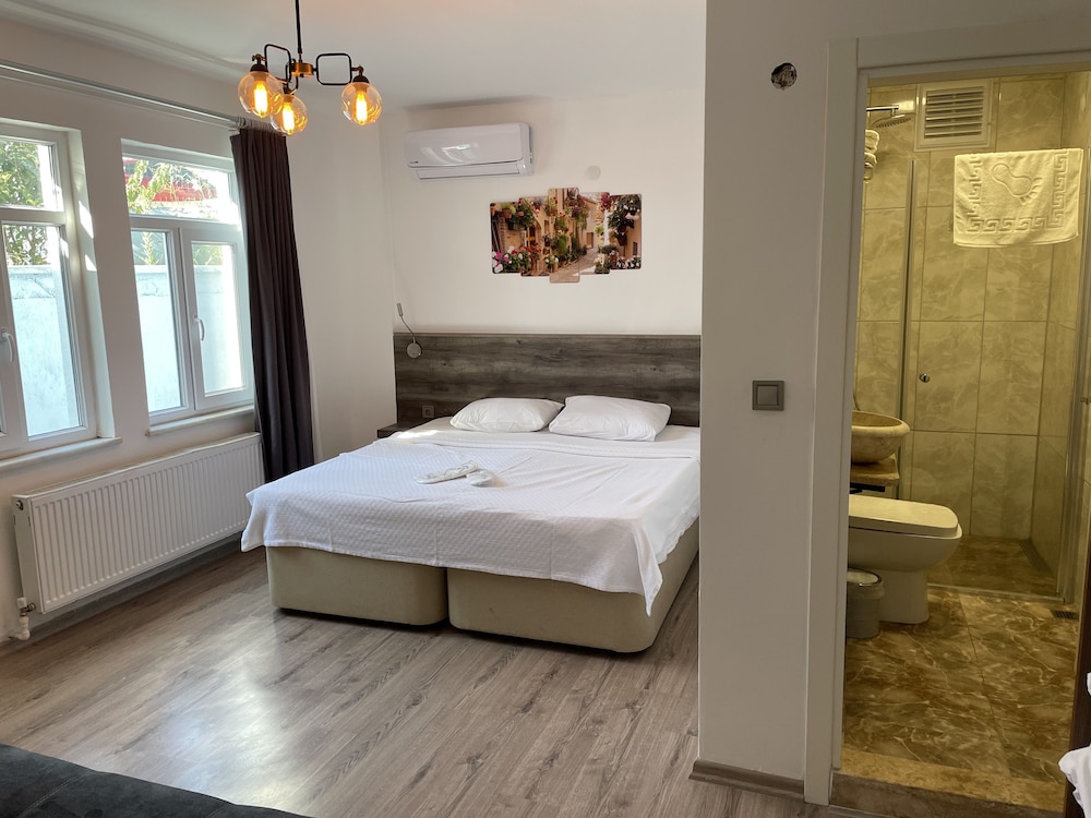 Economy Room, Ground Floor - Photo 4