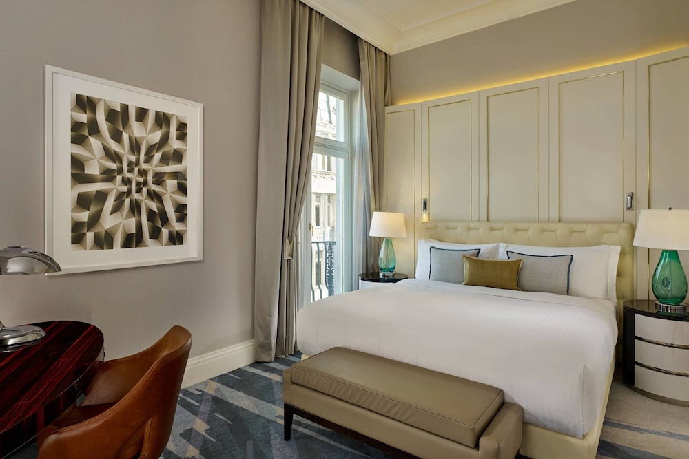 Deluxe Suite, 1 Bedroom, City View
