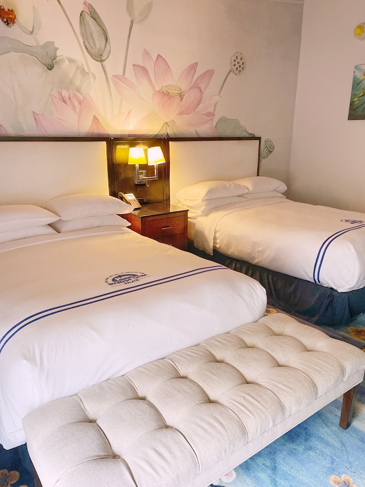 Classic Double Room, 1 Bedroom, Patio, Courtyard View