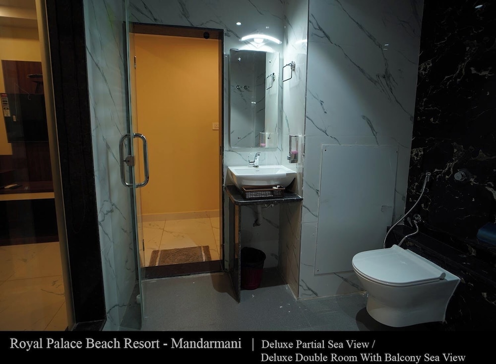 Deluxe Double Room, Balcony photo 2