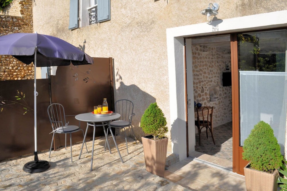 Double Room (Pagnol) photo 2