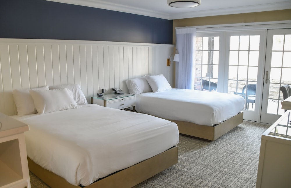 Deluxe Room, 2 Queen Beds, River View - Photo 3