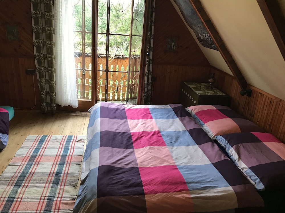 Romantic Chalet, Garden View photo 2