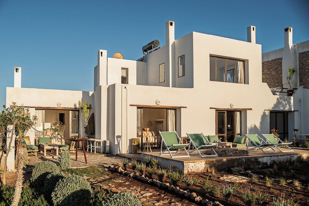 House, 3 Bedrooms, Sea View