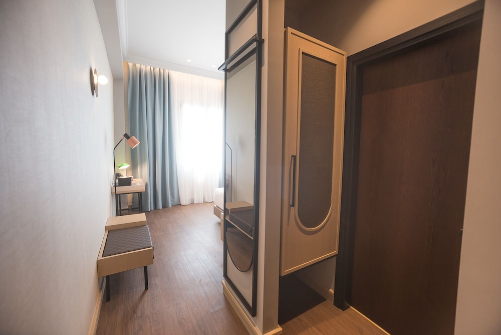 Superior Double Room, Sea View - Photo 10
