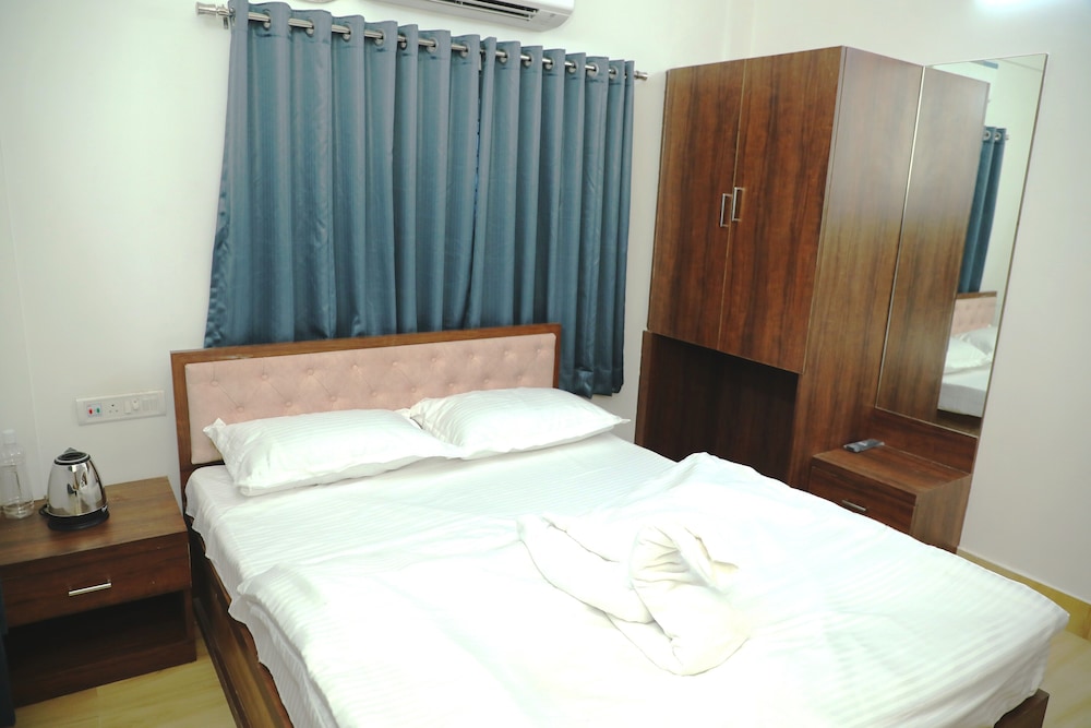 Super Deluxe Service Apartments with Balcony