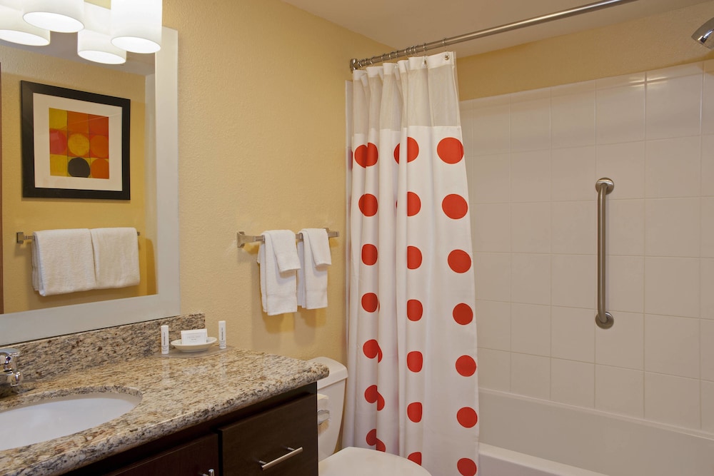 Suite, 1 Bedroom - Photo 3