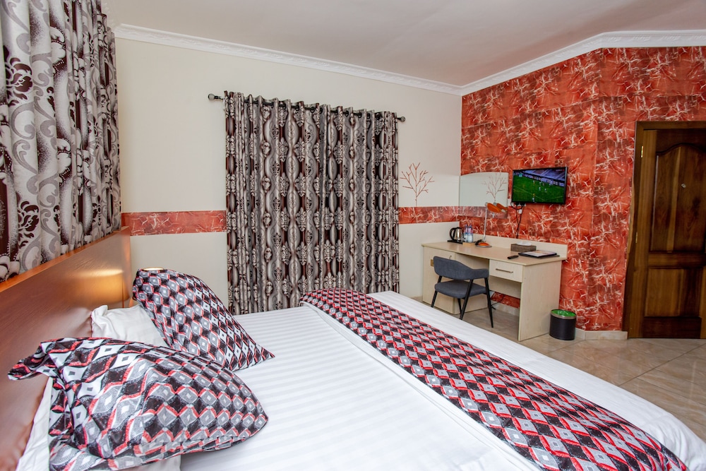 Comfort Single Room, 1 Queen Bed photo 3