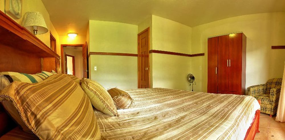 Classic Double Room, 1 Queen Bed, Non Smoking photo 2