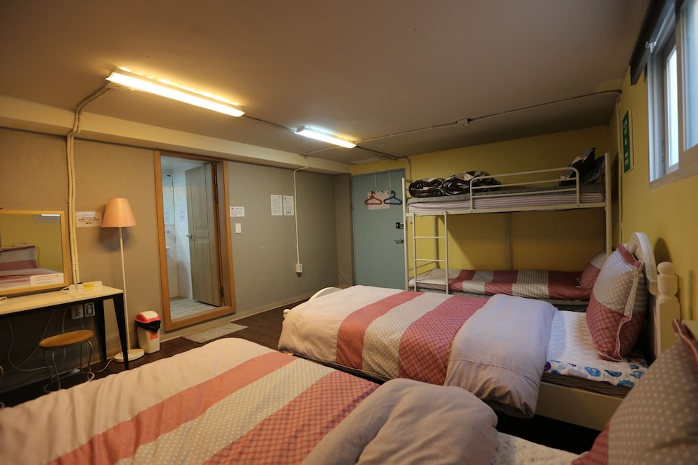 Superior House, Multiple Bedrooms, Terrace, Garden Area [Must notify check-in time to Hotel]