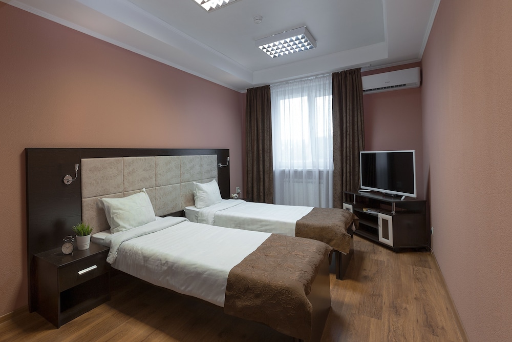 Double Room (semi-suite 303) photo 2