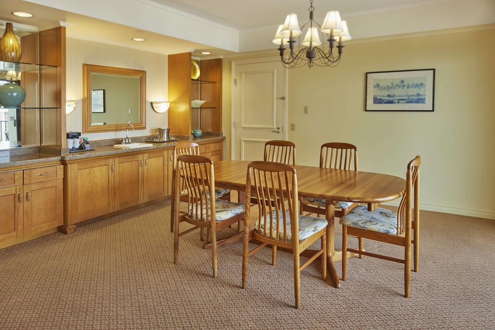 Suite, 1 Bedroom, 2 Bathrooms, Tower (ali'i Tower, Private Check-in)