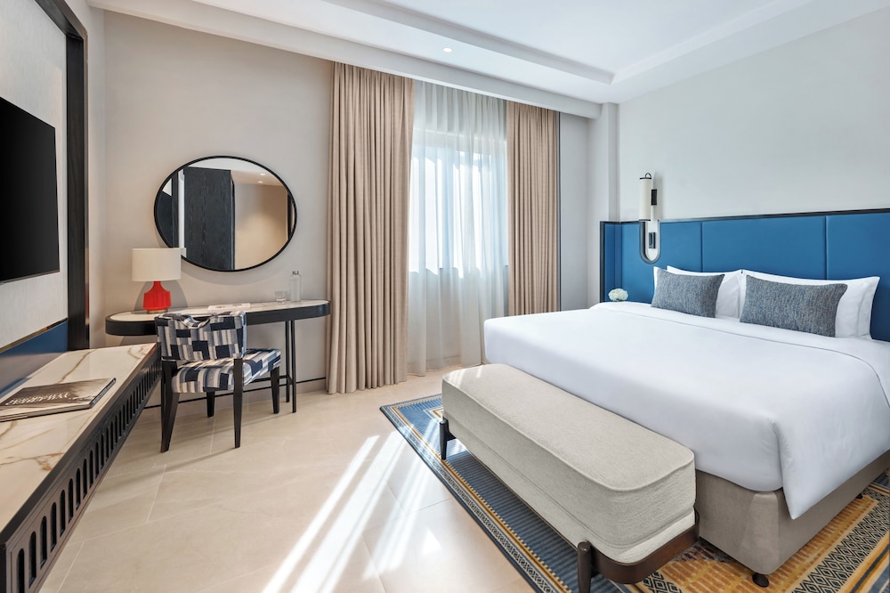 Junior Suite, Newly Renovated, Evening Drinks & Canapes Section, Free Shuttle To Public Beach - Photo 2