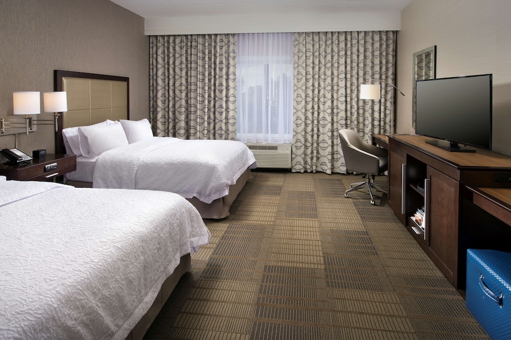 Room, 2 Queen Beds, Accessible, Non Smoking photo 1