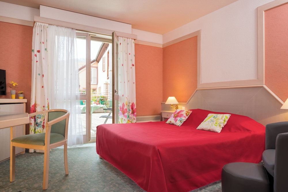 Deluxe Double Room photo 3