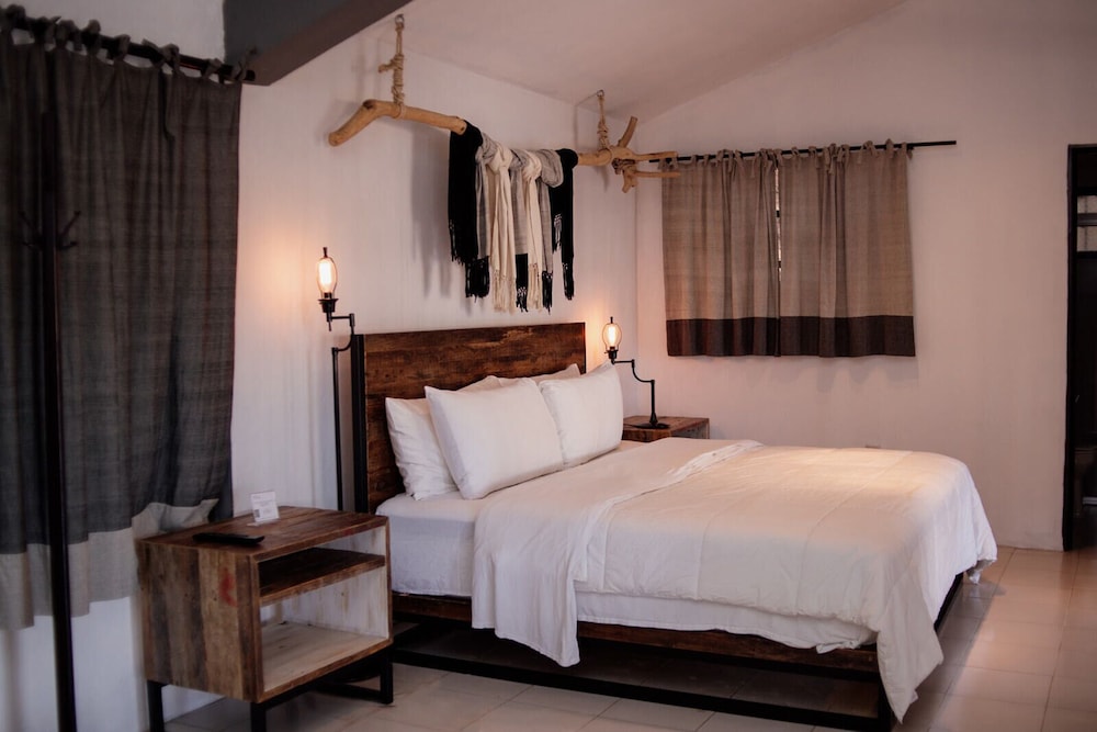 Design Bungalow, Multiple Beds - Photo 1