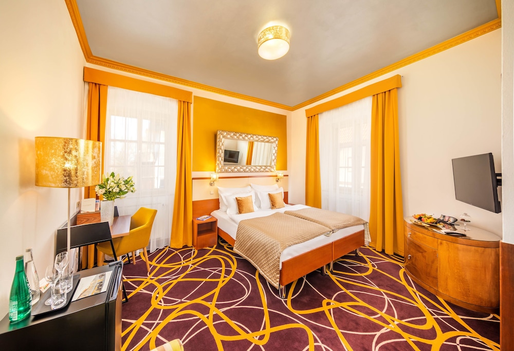 Deluxe Double Room - Photo 1