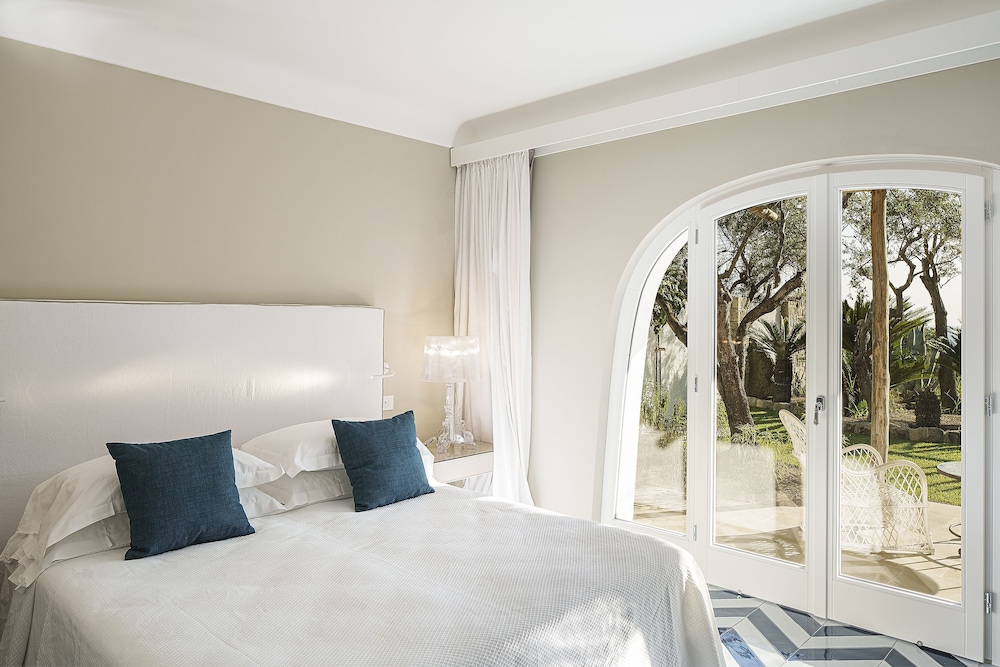 Apartment, 2 Bedrooms, Terrace, Sea View photo 1