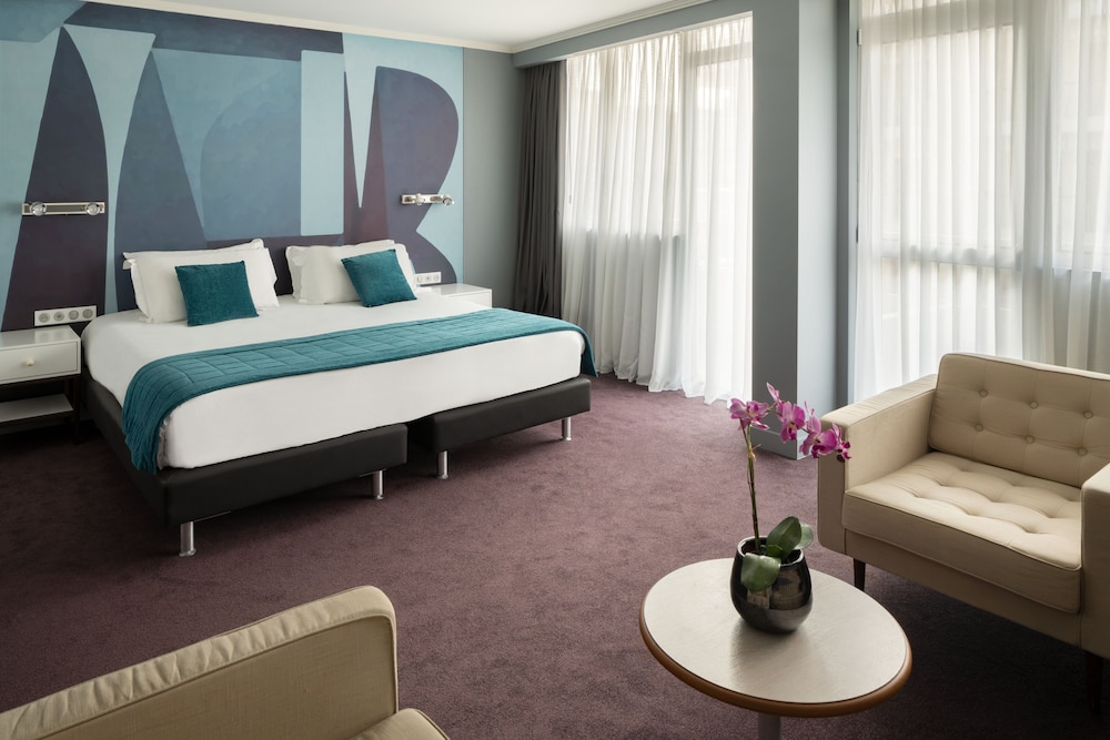 Deluxe Suite, Balcony - Photo 1