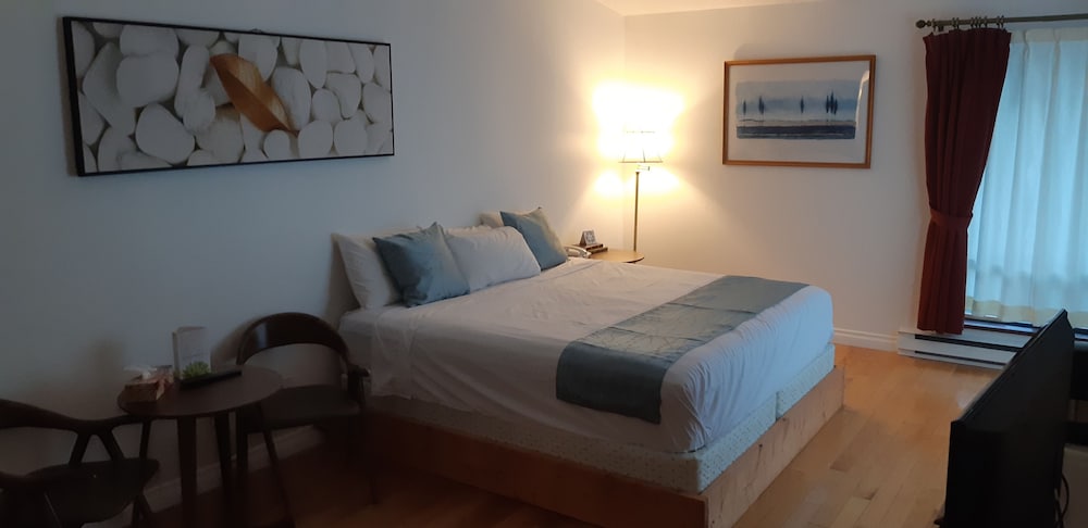 Queen Room photo 3