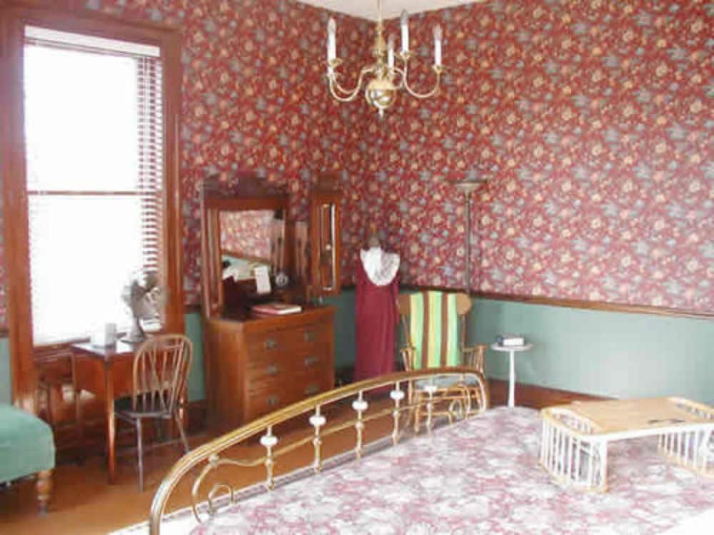 Herzog’s Room