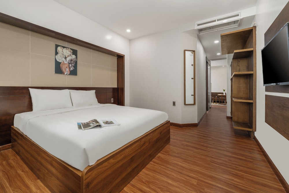 Apartment, 1 Bedroom, Balcony, City View - Photo 1