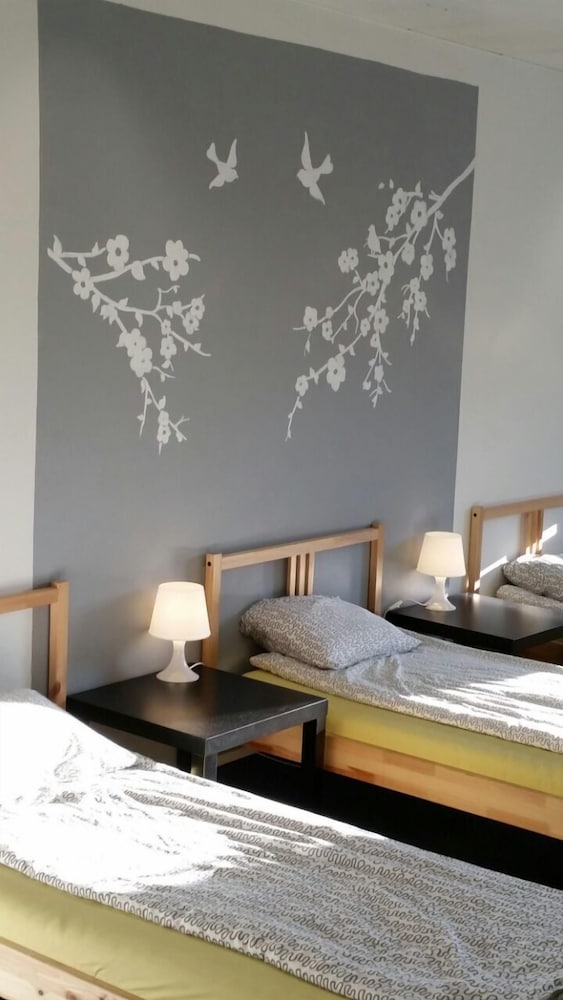 Basic Triple Room, Shared Bathroom (7)