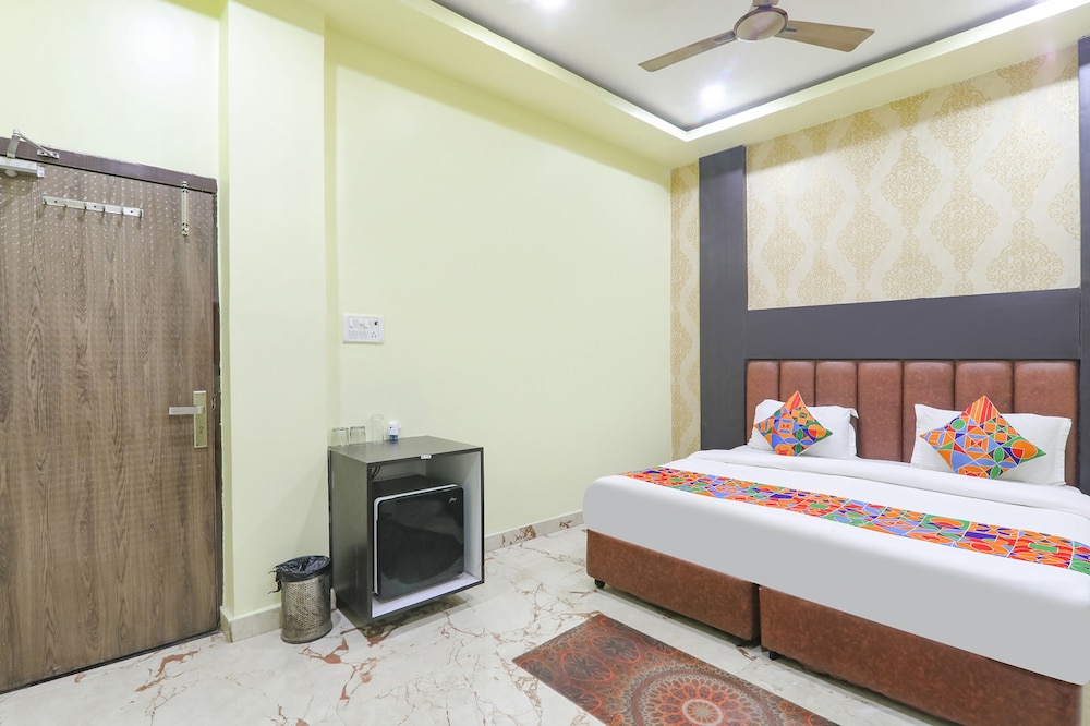 Deluxe Room - Photo 3