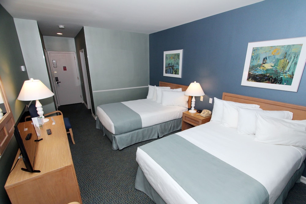 Standard Room, 2 Double Beds photo 2