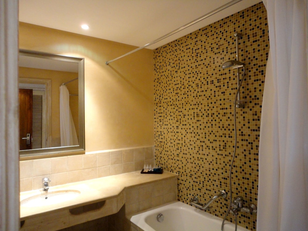 Triple Room - Photo 2