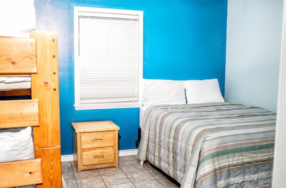 Family Studio Suite, 1 Bedroom photo 2