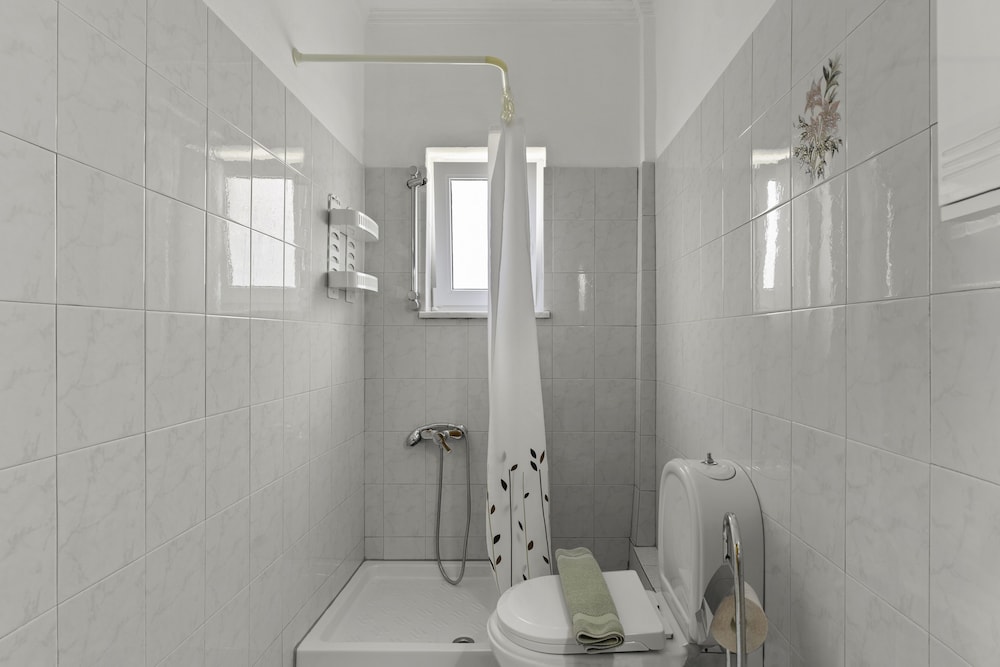 Standard Double or Twin Room - Photo 20