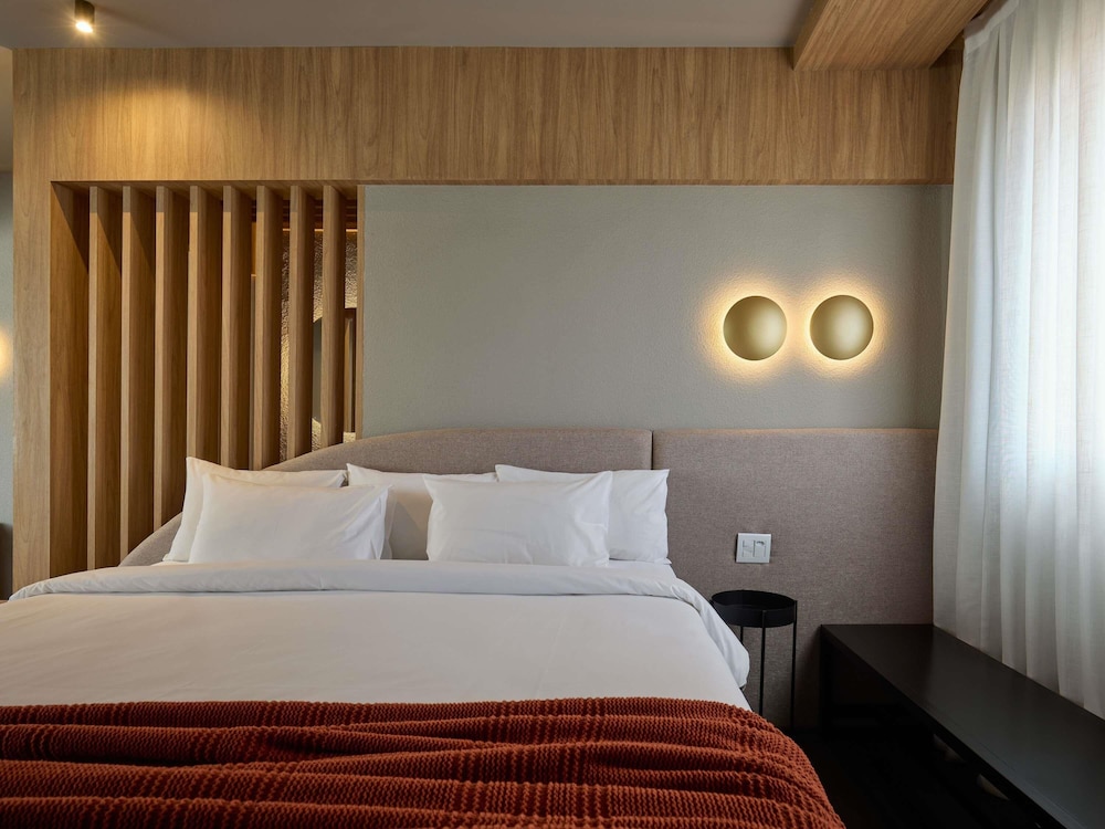 Executive Suite, 1 King Bed - Photo 1