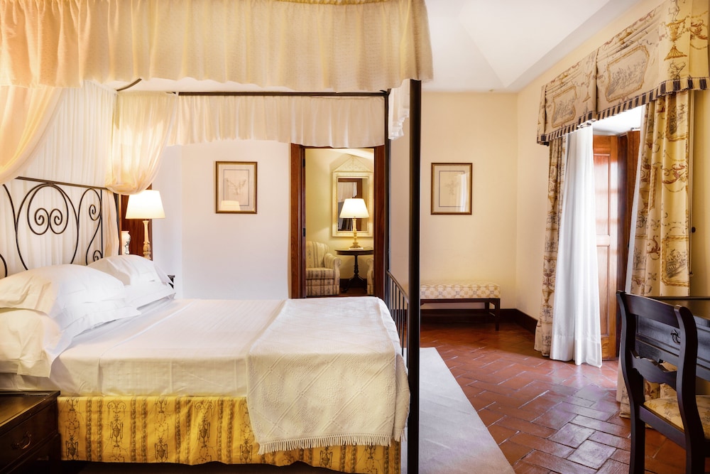 Suite - Photo 8