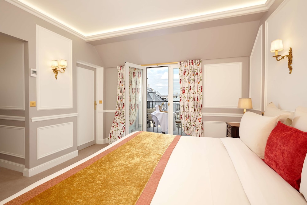 Parisian Suite Parisian Suite