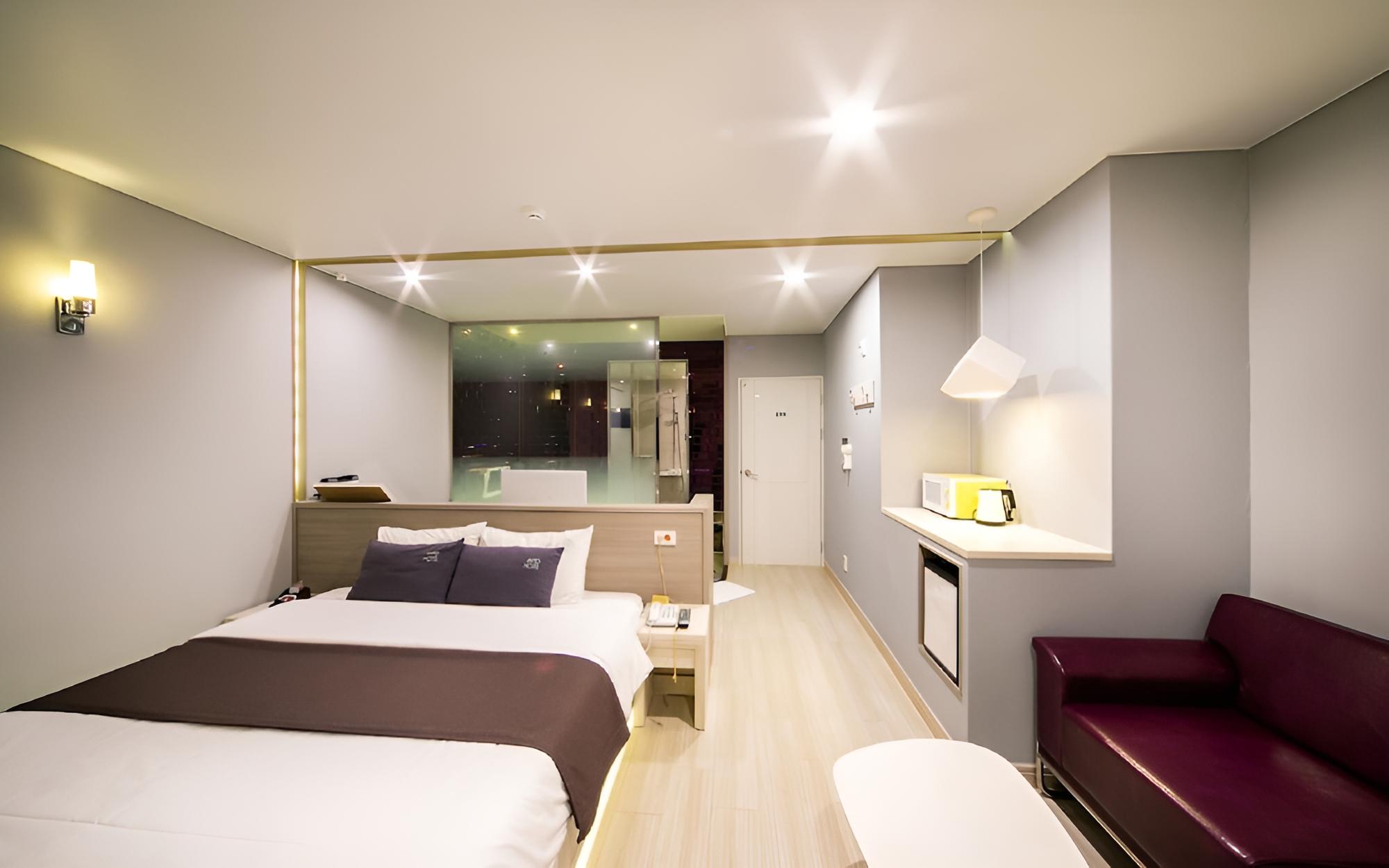 Room (VVIP (Netflix personal account Large ) - Photo 4