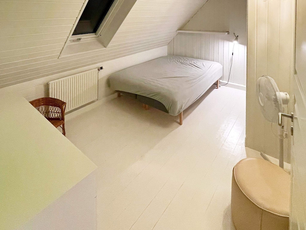 Apartment photo 2