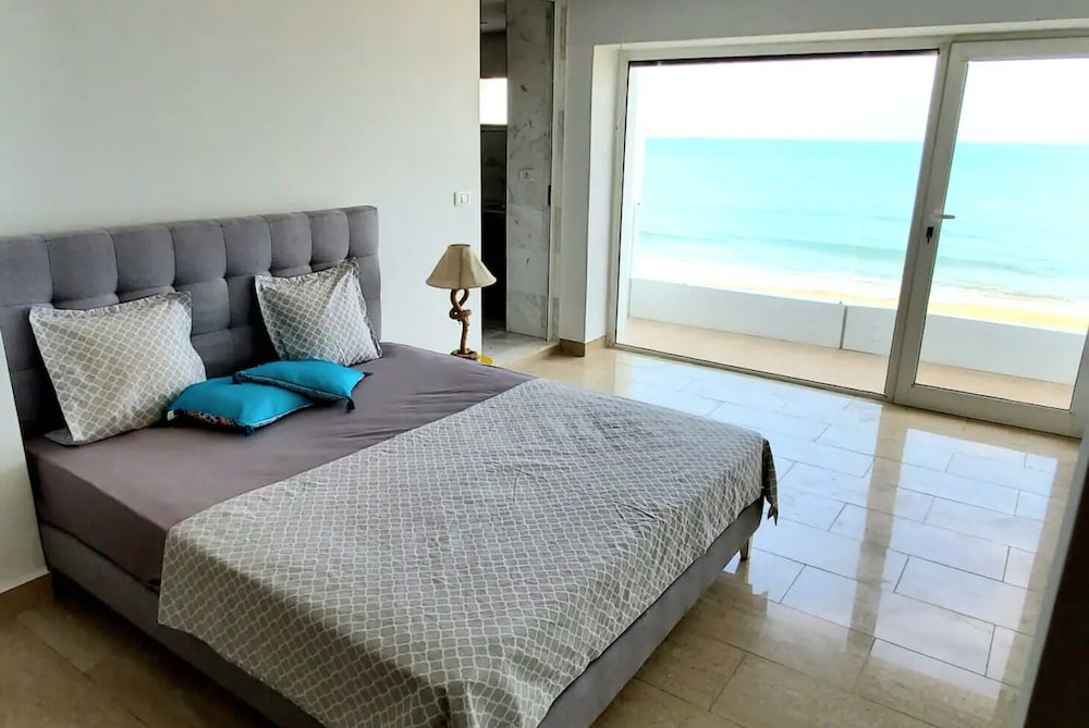 Suite (Elissa) photo 1