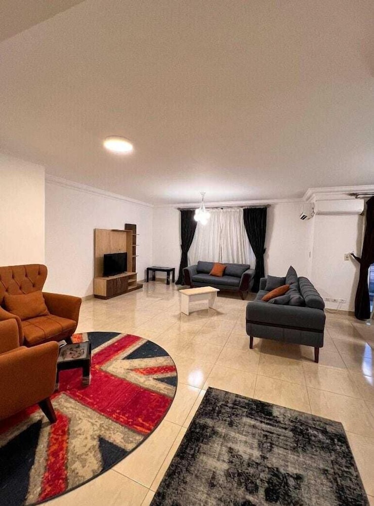 Apartment photo 1